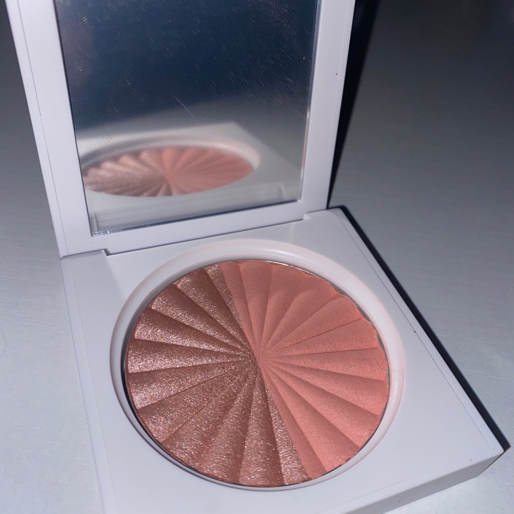 Ofra blush duo  “chick lit”